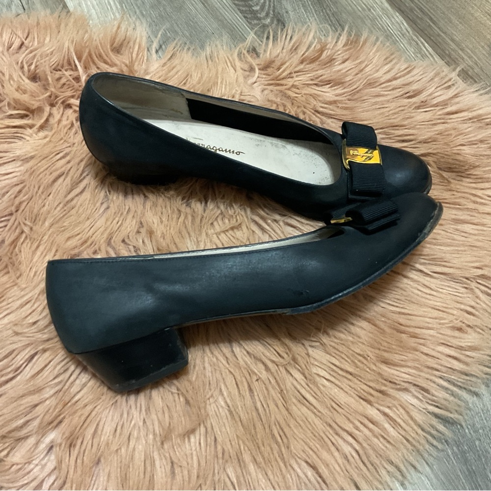 Salvatore Ferragamo Black Heels Size 7 - Picture 3 of 9